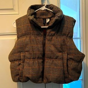 NWOT H&M Houndstooth Cropped Vest